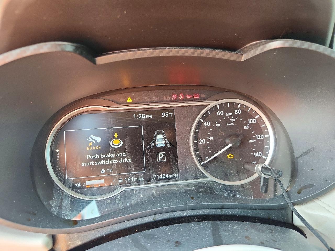 3N1CN8EV3ML884433 2021 NISSAN VERSA photo no. 9