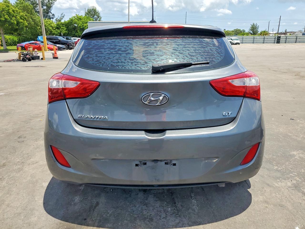2017 HYUNDAI ELANTRA GT BASE — Фото 6 из 12