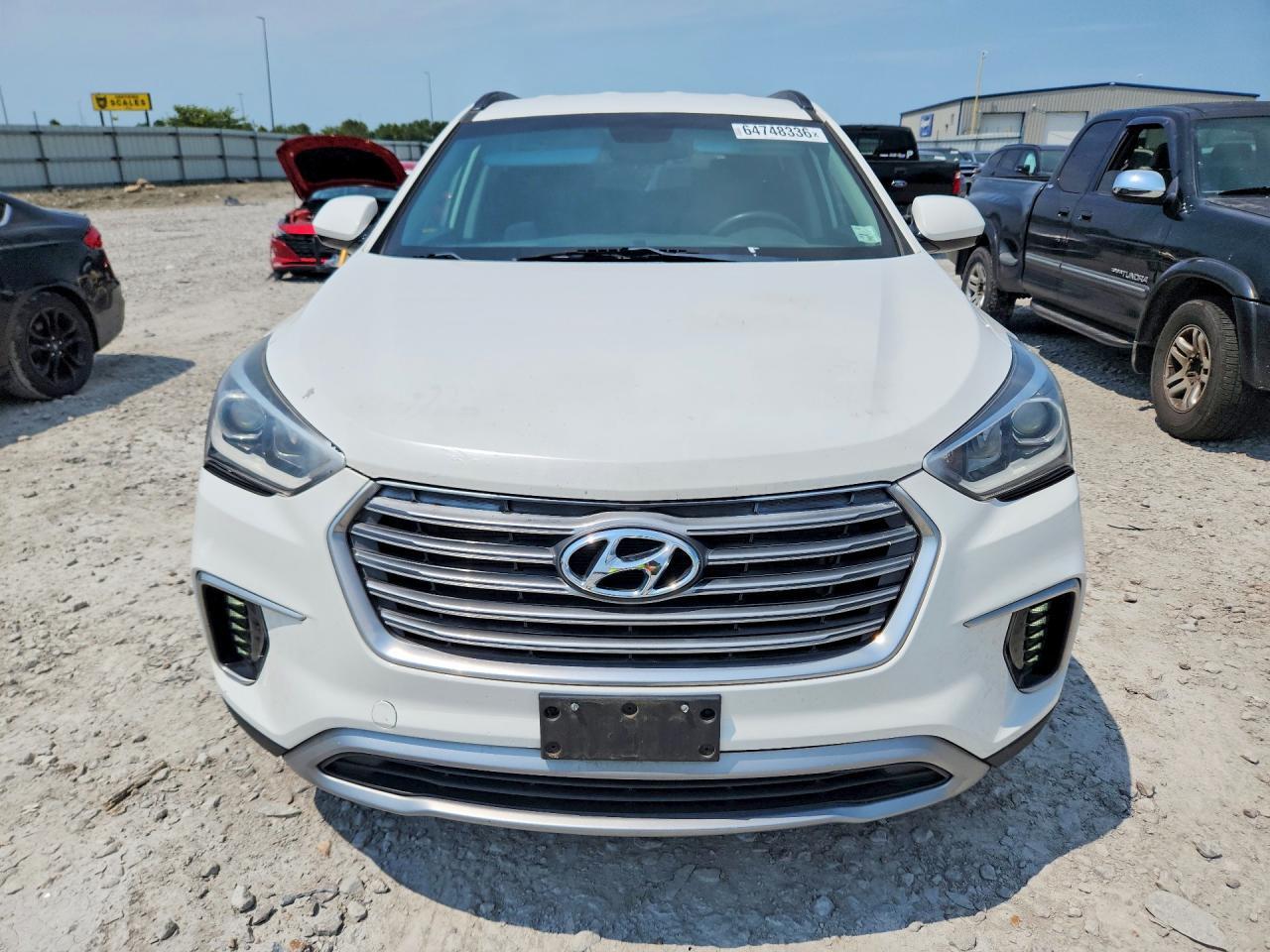 2017 HYUNDAI SANTA FE SE — Фото 5 из 13