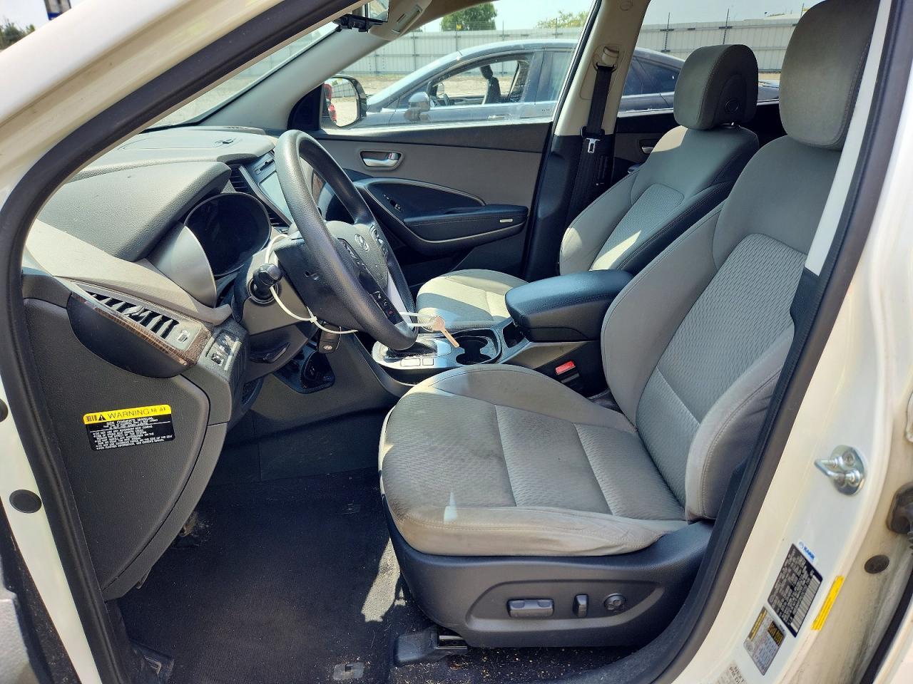 2017 HYUNDAI SANTA FE SE — Фото 7 из 13