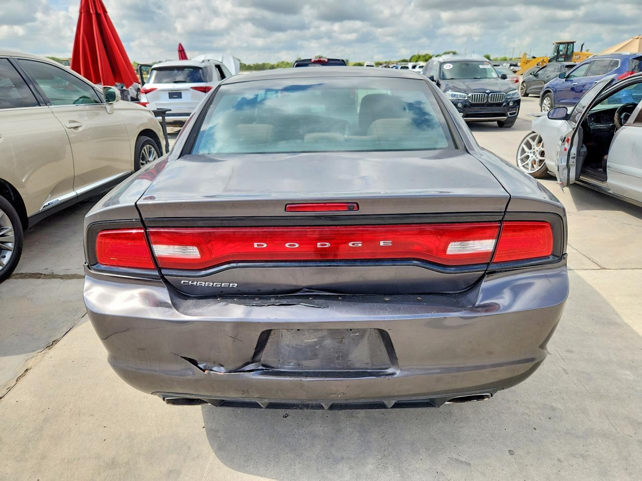 2014 DODGE CHARGER SE — Фото 6 из 12