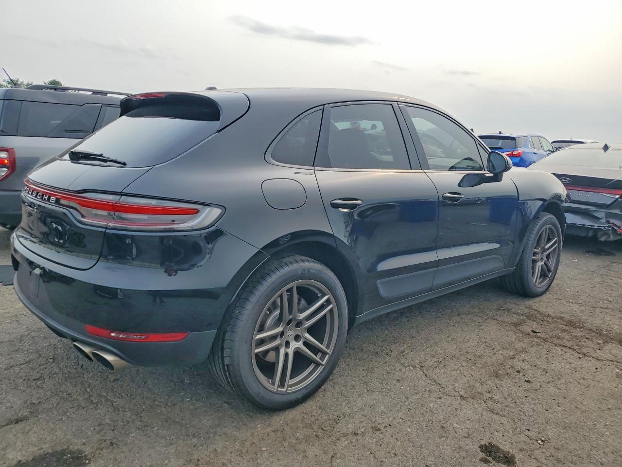 2021 PORSCHE MACAN S — Фото 3 из 14
