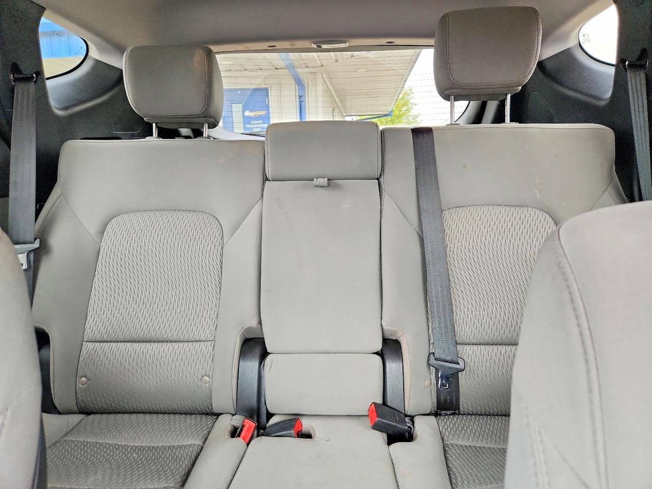 2017 HYUNDAI SANTA FE SPORT 2.4L — Фото 10 из 13