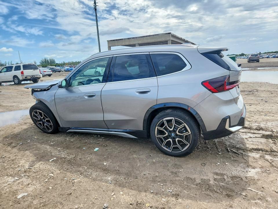 2026 BMW X1 XDRIVE28I — Фото 2 из 14
