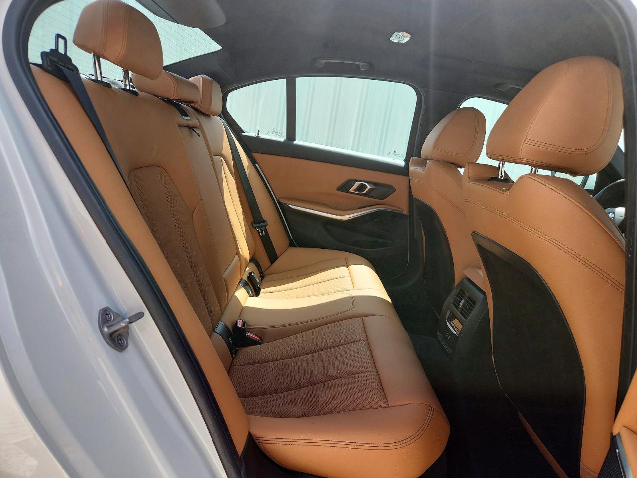 2026 BMW 330XI — Фото 10 из 12
