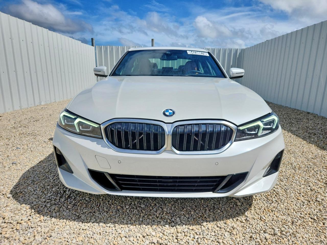 2026 BMW 330XI — Фото 5 из 12