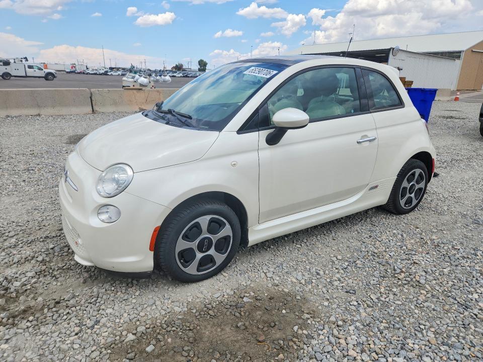 2014 FIAT 500 3C3CFFGEXET244690
