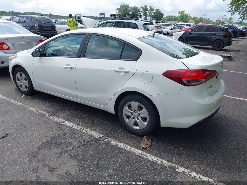3KPFK4A75HE062097 2017 KIA FORTE photo no. 3
