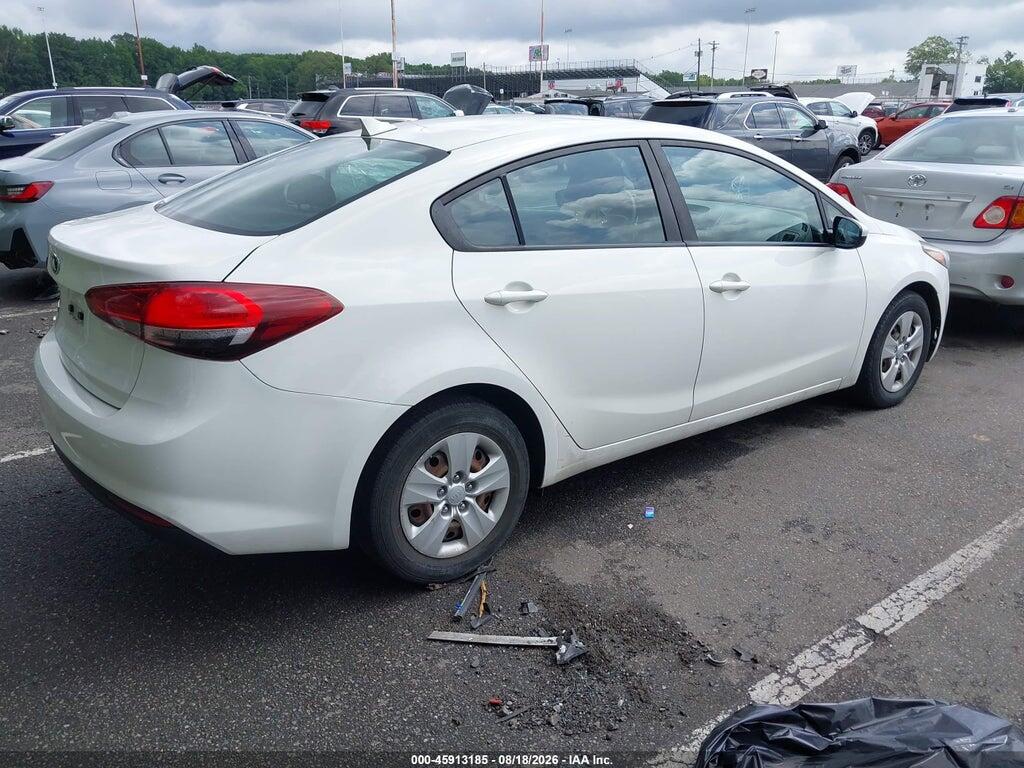 3KPFK4A75HE062097 2017 KIA FORTE photo no. 4