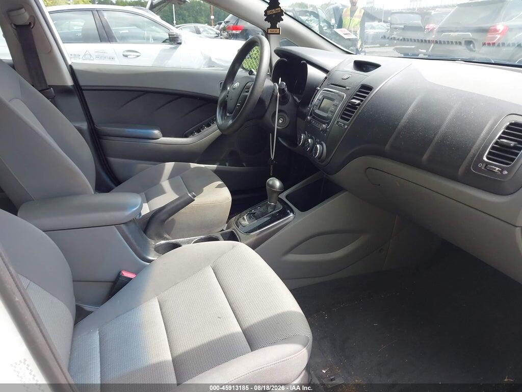 3KPFK4A75HE062097 2017 KIA FORTE photo no. 5