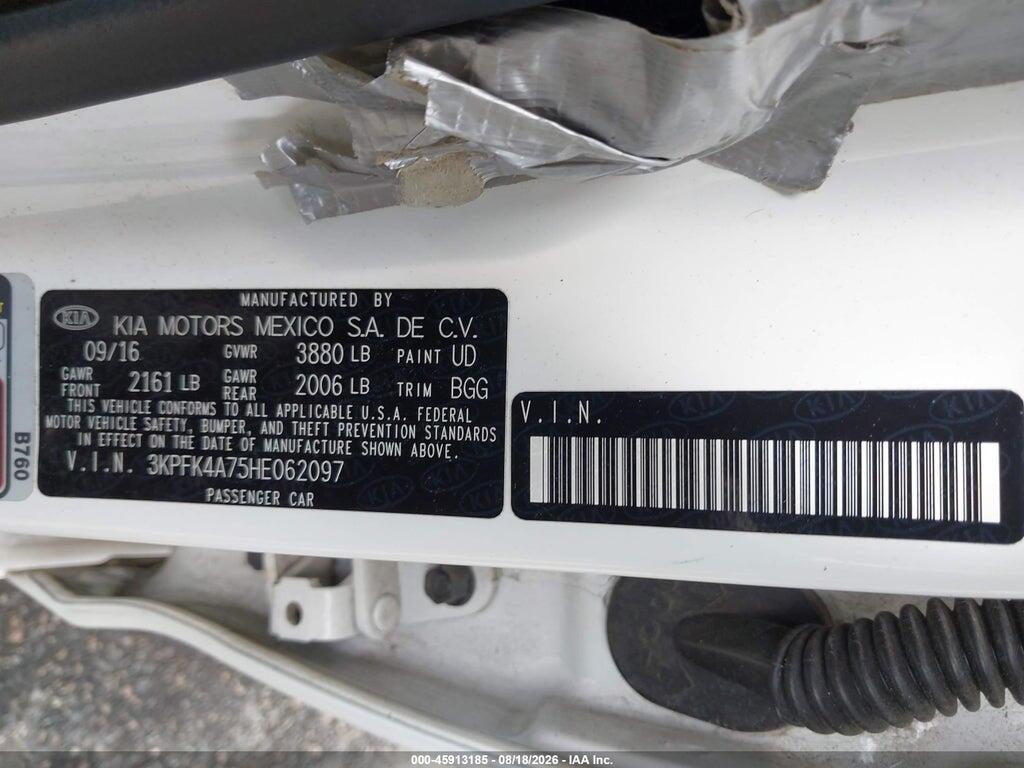 3KPFK4A75HE062097 2017 KIA FORTE photo no. 9