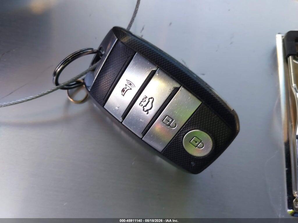KNAGT4LE2H5009220 2017 KIA OPTIMA HYBRID photo no. 11