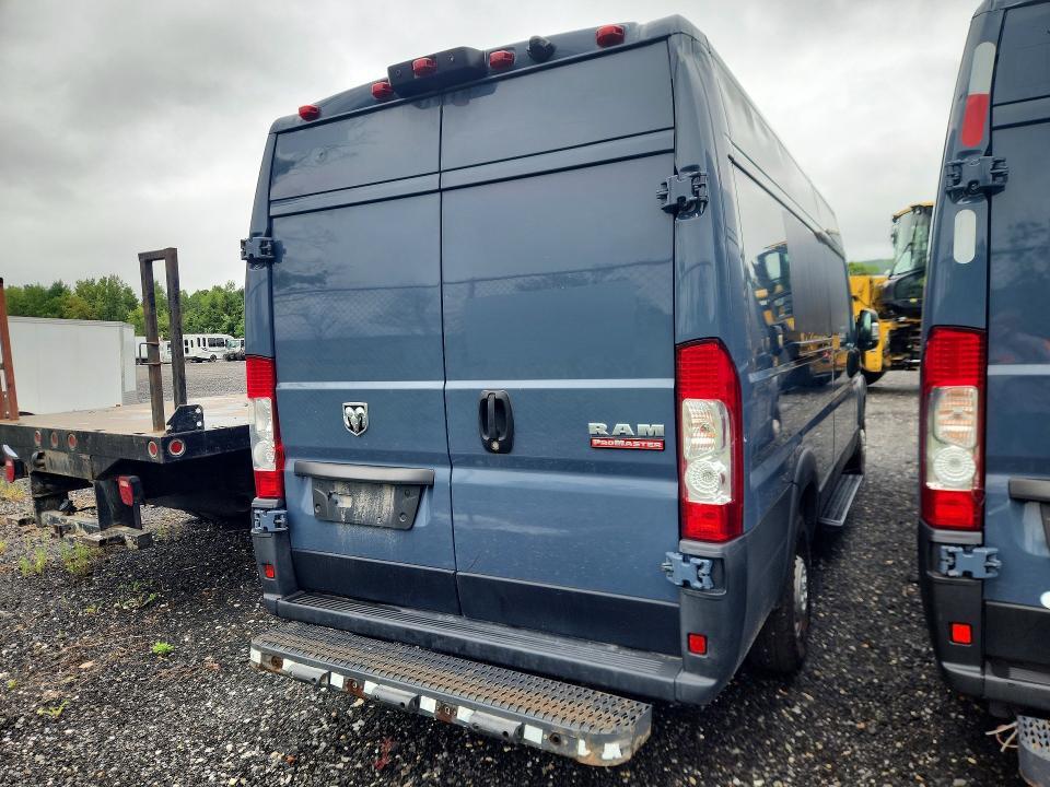 2021 RAM PROMASTER 3500 DELIVERY VAN — Фото 3 из 13