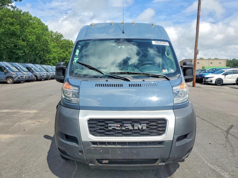 2021 RAM PROMASTER 3500 DELIVERY VAN — Фото 5 из 13