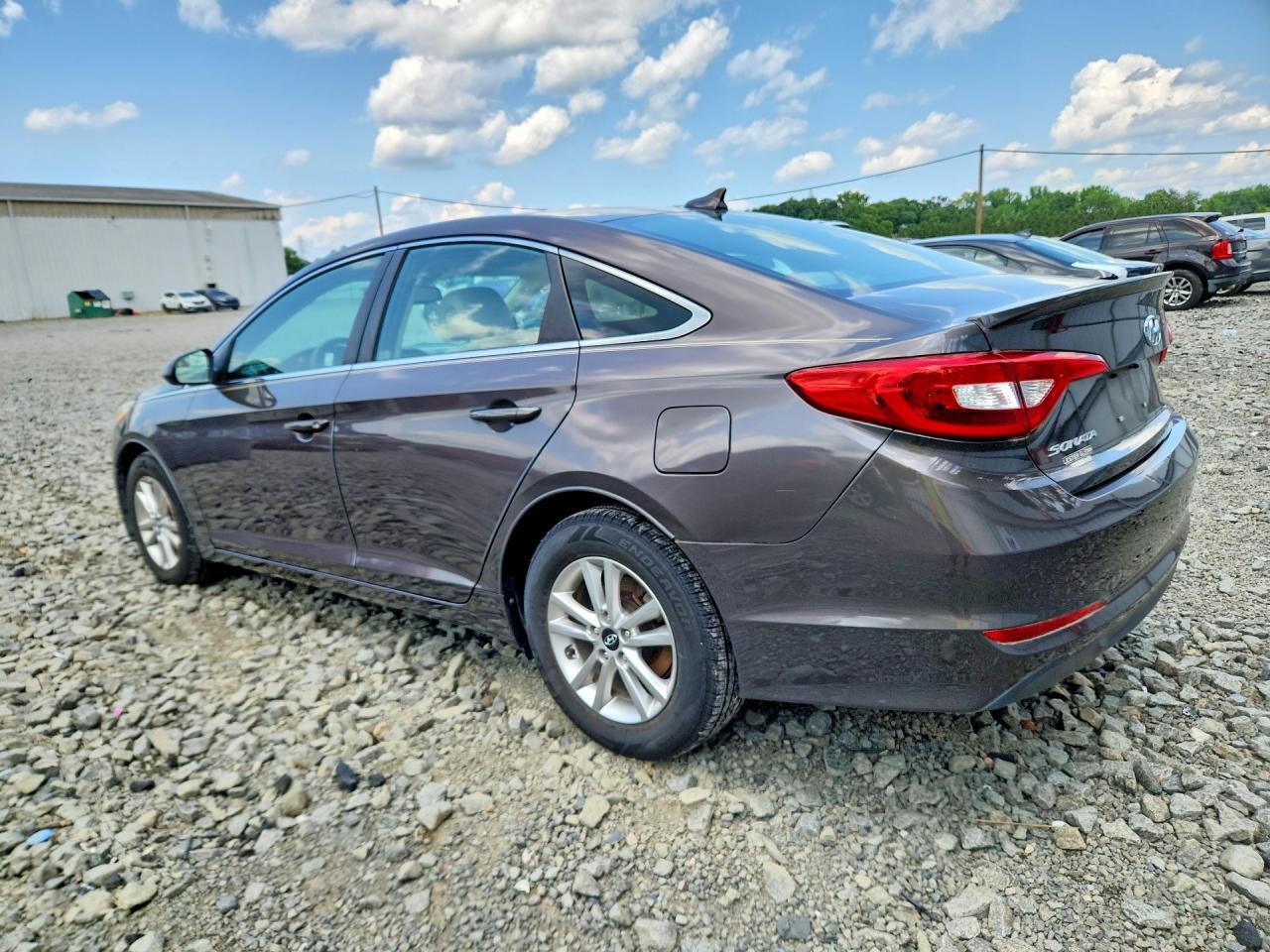 2017 HYUNDAI SONATA SE — Фото 2 из 12