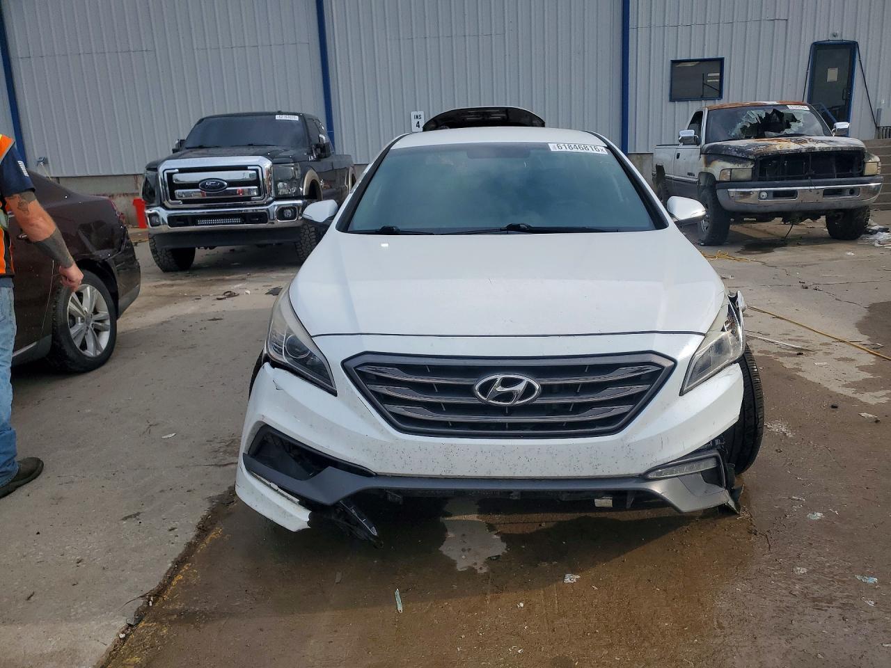 2017 HYUNDAI SONATA SPORT 2.0T — Фото 5 из 12