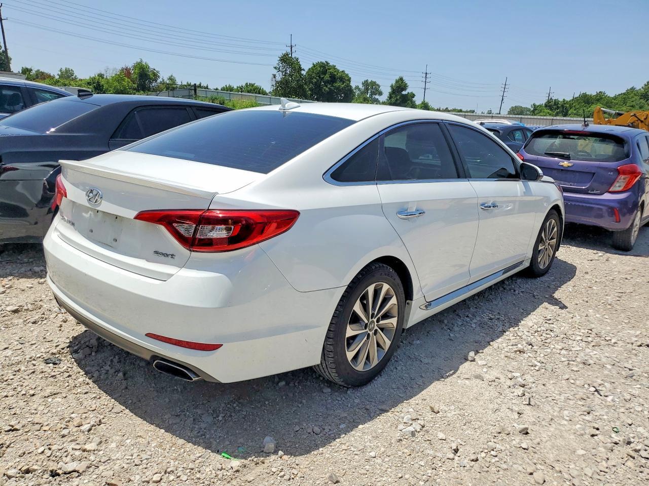 2017 HYUNDAI SONATA SPORT — Фото 3 из 12