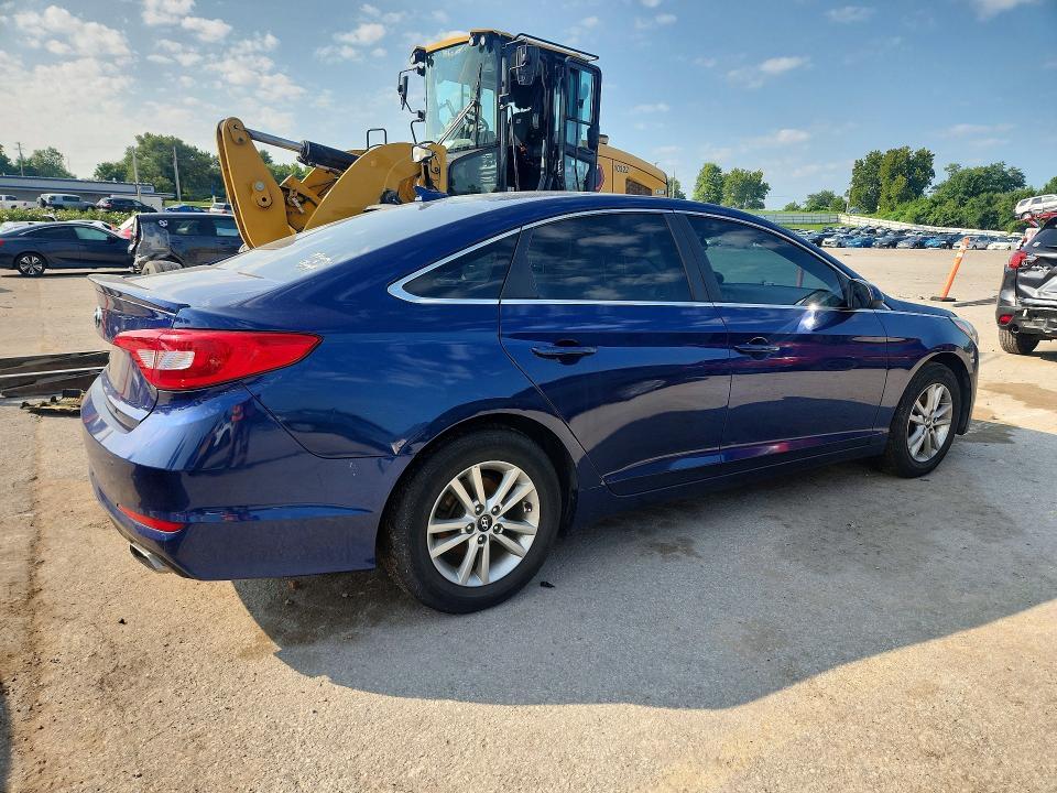 2017 HYUNDAI SONATA SE — Фото 3 из 12
