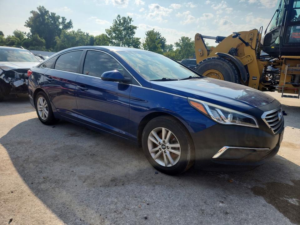 2017 HYUNDAI SONATA SE — Фото 4 из 12