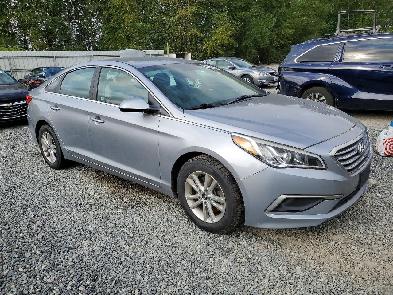 2017 HYUNDAI SONATA SE — Фото 4 из 12