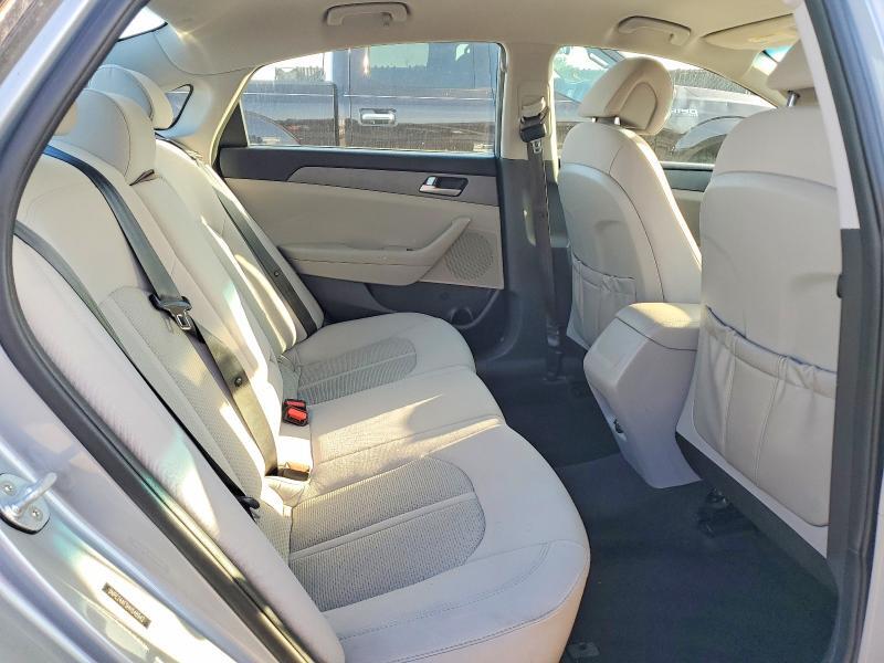 2017 HYUNDAI SONATA SE — Фото 10 из 12