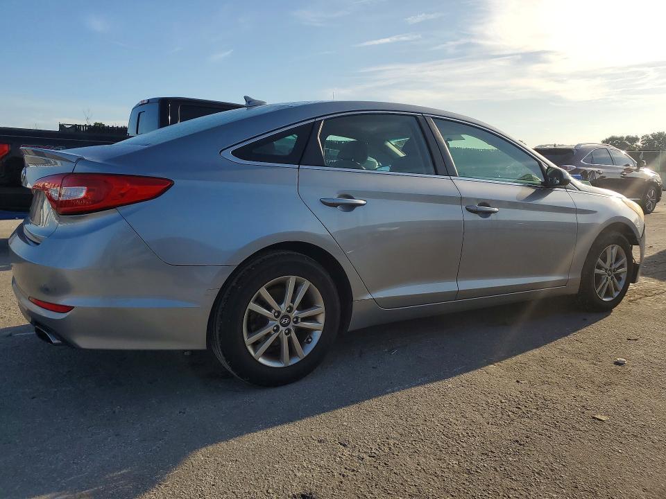 2017 HYUNDAI SONATA SE — Фото 3 из 12