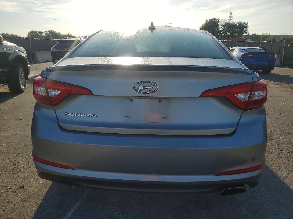 2017 HYUNDAI SONATA SE — Фото 6 из 12