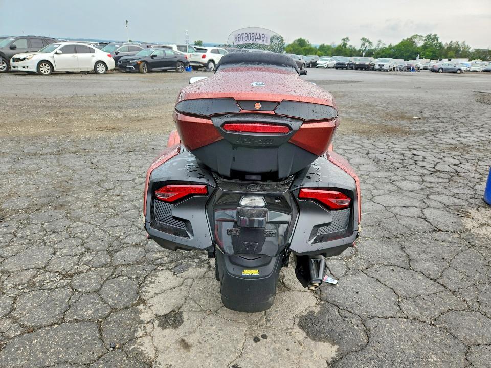 2026 CAN-AM SPYDER ROADSTER RT — Фото 4 из 9