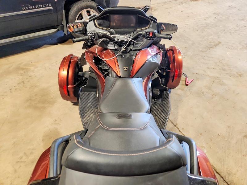 2026 CAN-AM SPYDER ROADSTER RT — Фото 6 из 9
