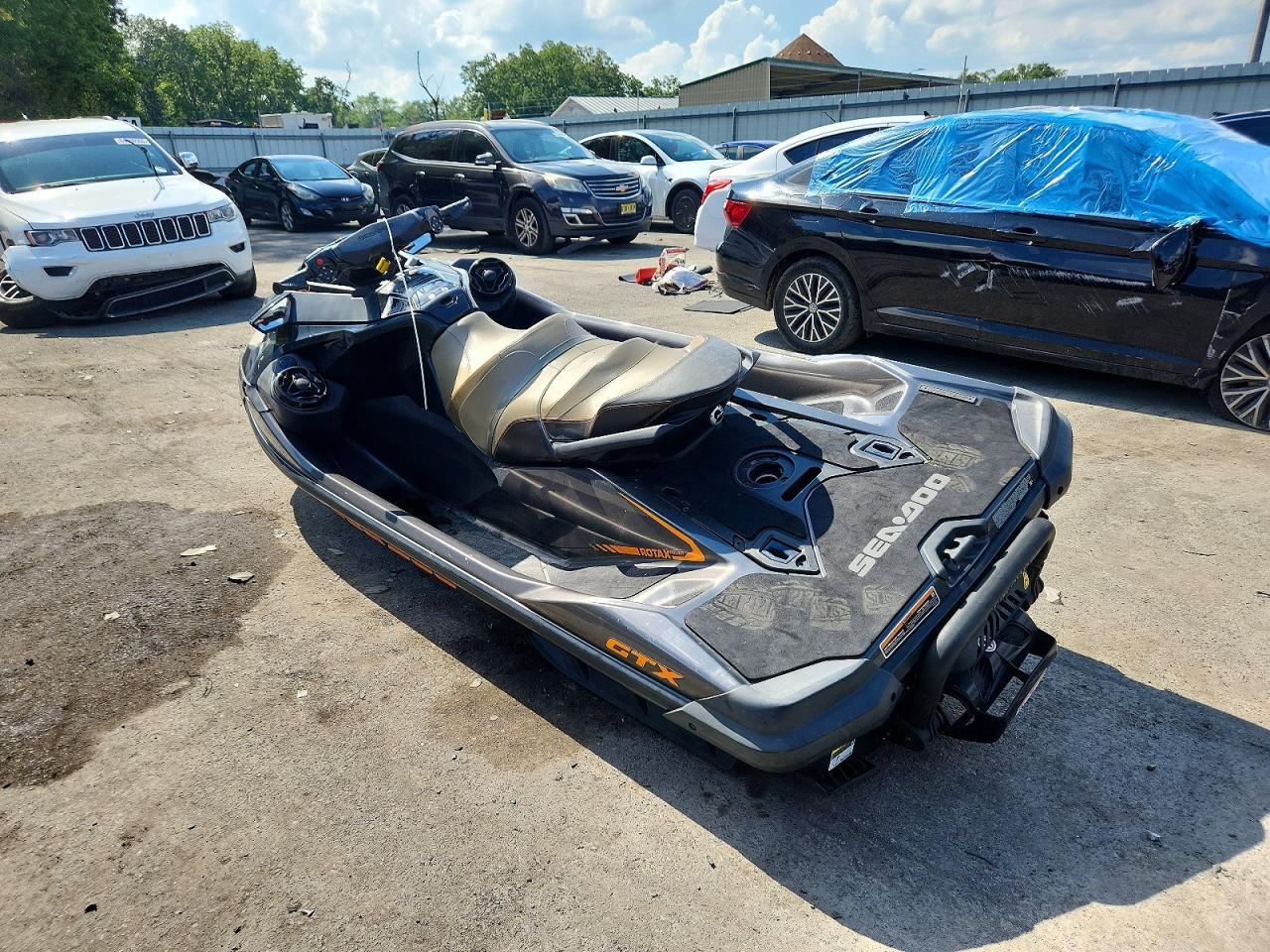 2021 SEA-DOO GTX 230 — Фото 3 из 10