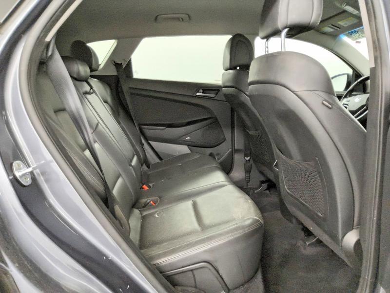 2017 HYUNDAI TUCSON SE PLUS — Фото 11 из 13