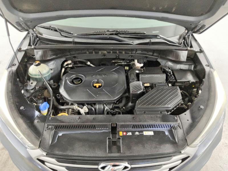 2017 HYUNDAI TUCSON SE PLUS — Фото 12 из 13