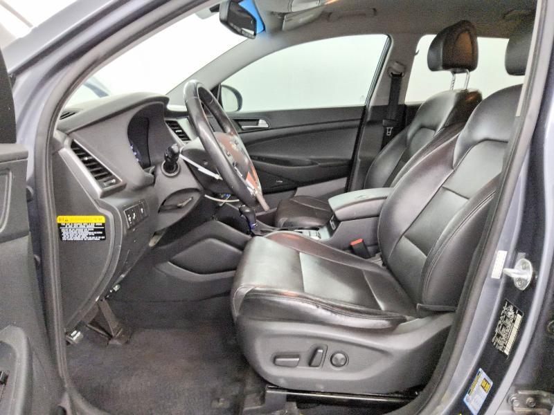 2017 HYUNDAI TUCSON SE PLUS — Фото 7 из 13