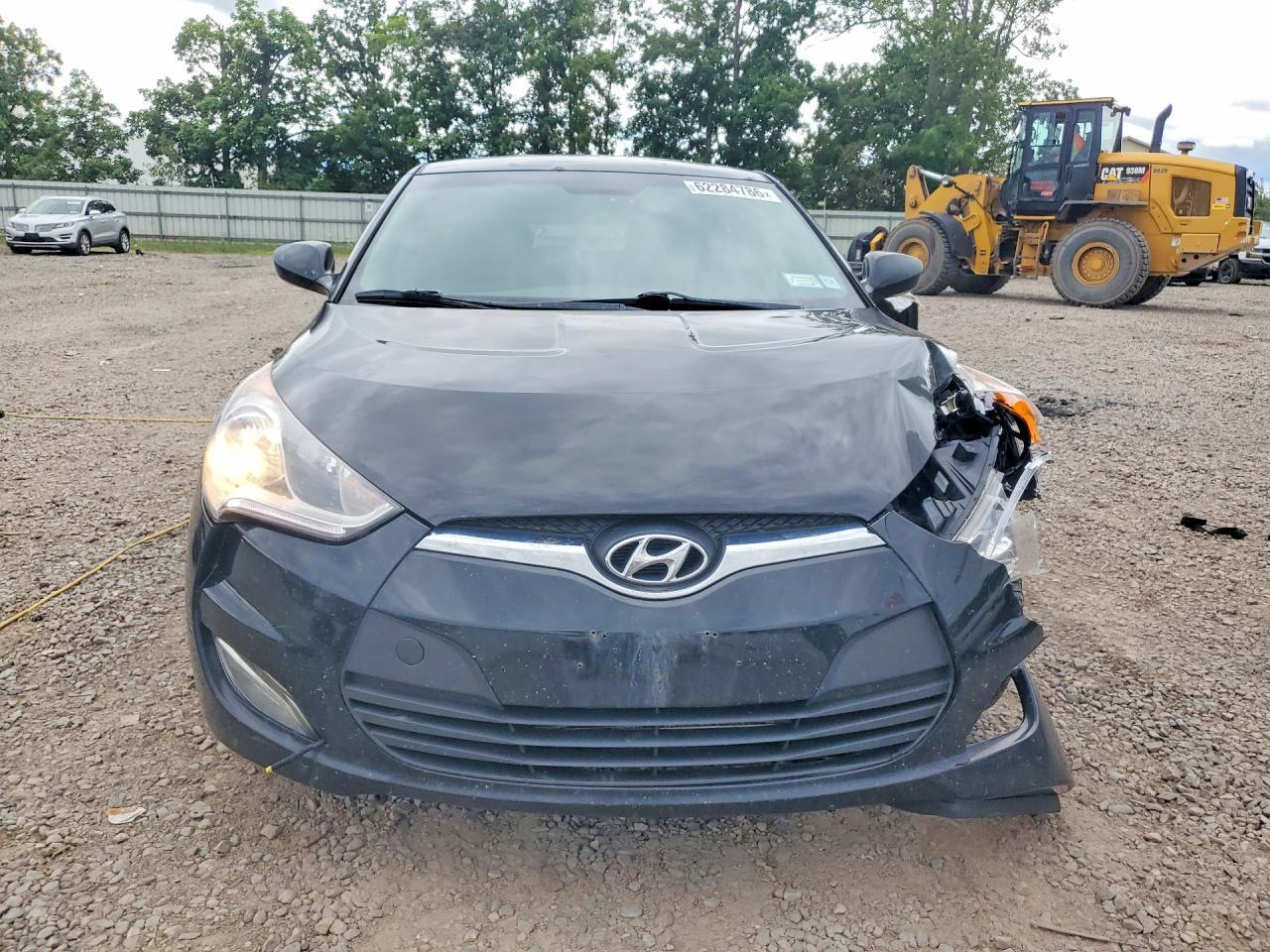 2017 HYUNDAI VELOSTER BASE — Фото 5 из 12
