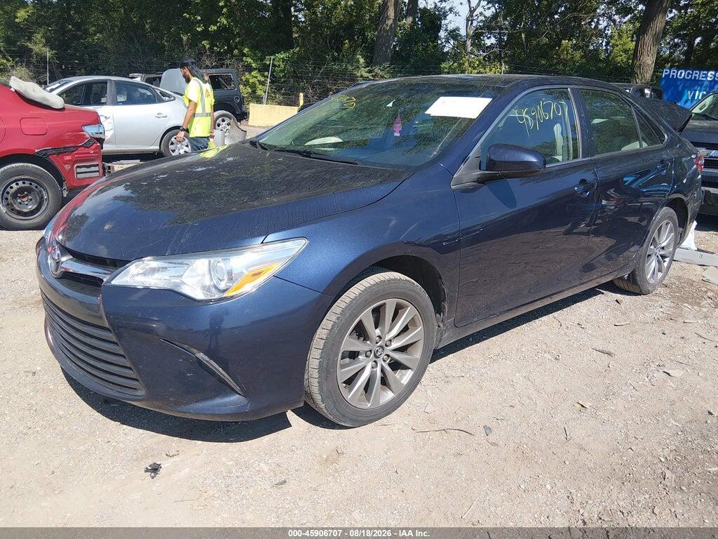 4T1BF1FK7HU644407 2017 TOYOTA CAMRY photo no. 2
