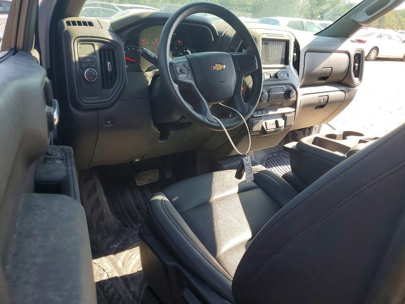 2026 CHEVROLET SILVERADO C1500 — Фото 8 из 13