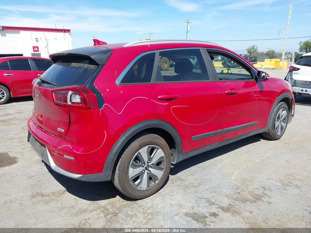KNDCC3LC7H5079399 2017 KIA NIRO photo no. 4
