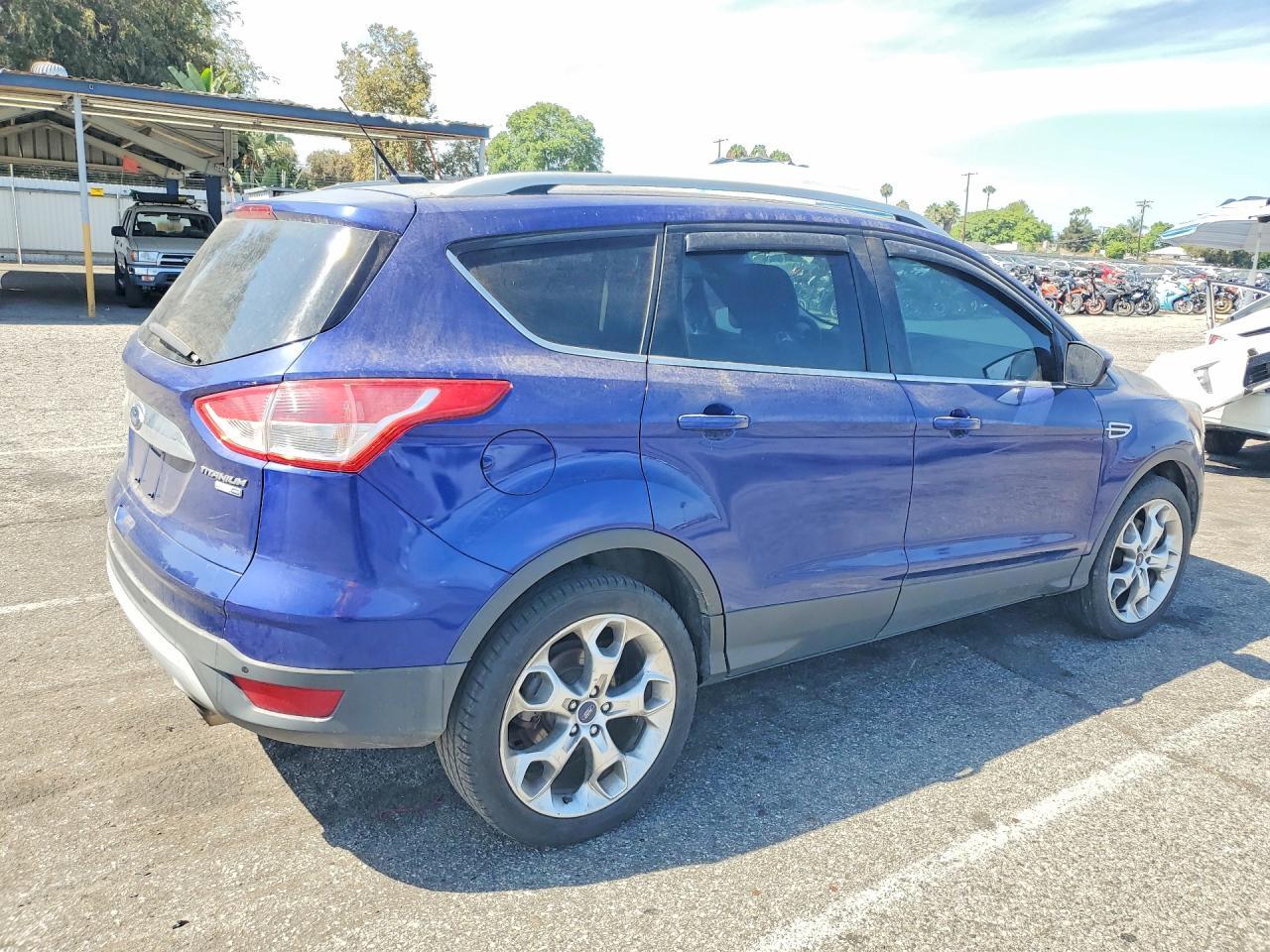 1FMCU9J98EUC29489 2014 FORD ESCAPE photo no. 3