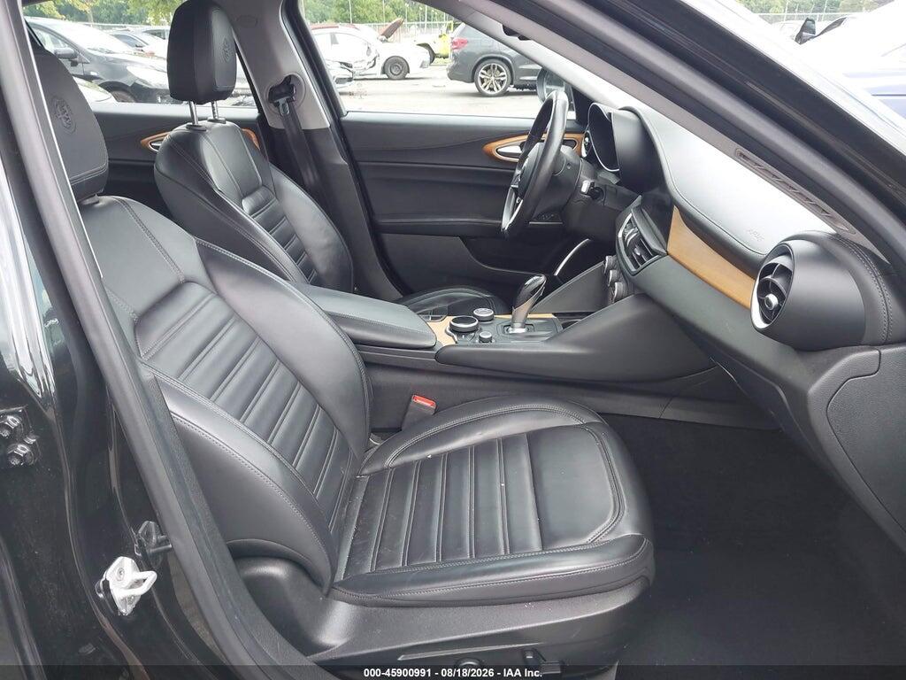 ZARFAEEN2H7530830 2017 ALFA ROMEO GIULIA photo no. 5