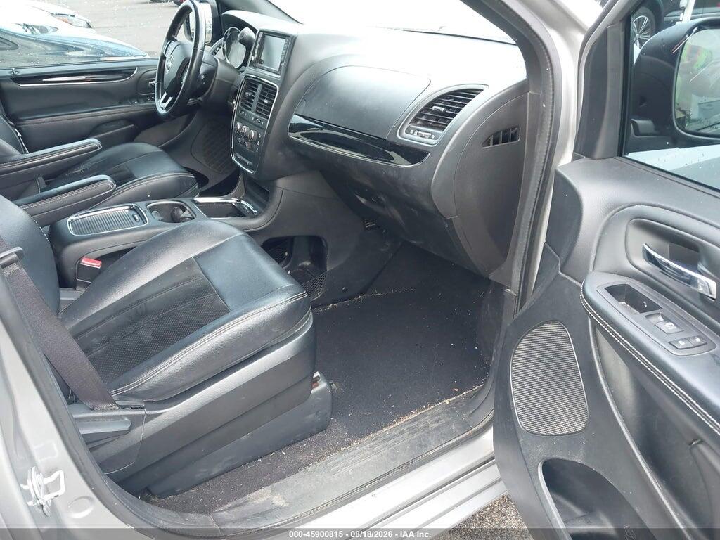 2C4RDGCG2HR662774 2017 DODGE GRAND CARAVAN photo no. 5