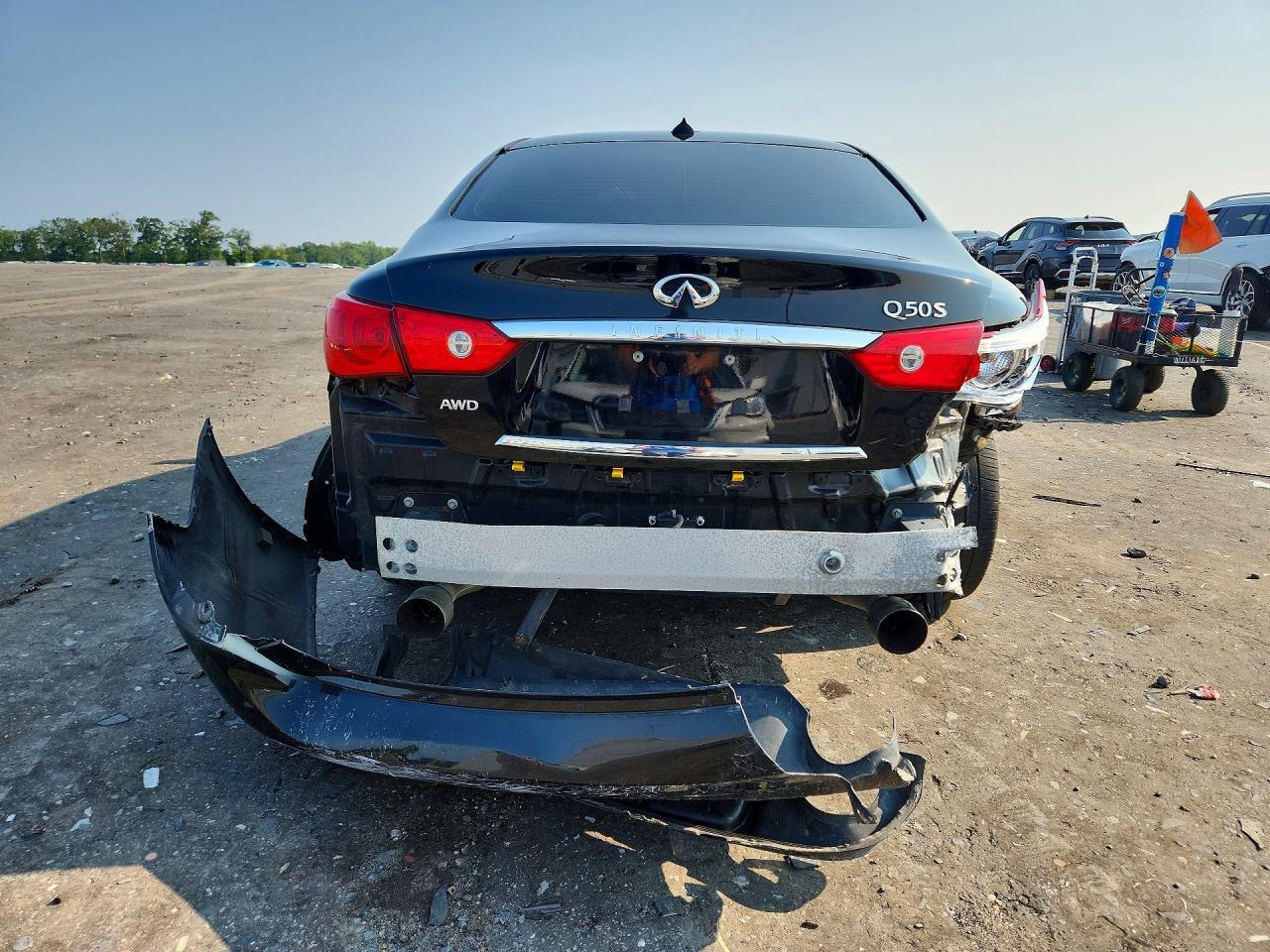 2017 INFINITI Q50 2.0T SPORT — Фото 6 из 12