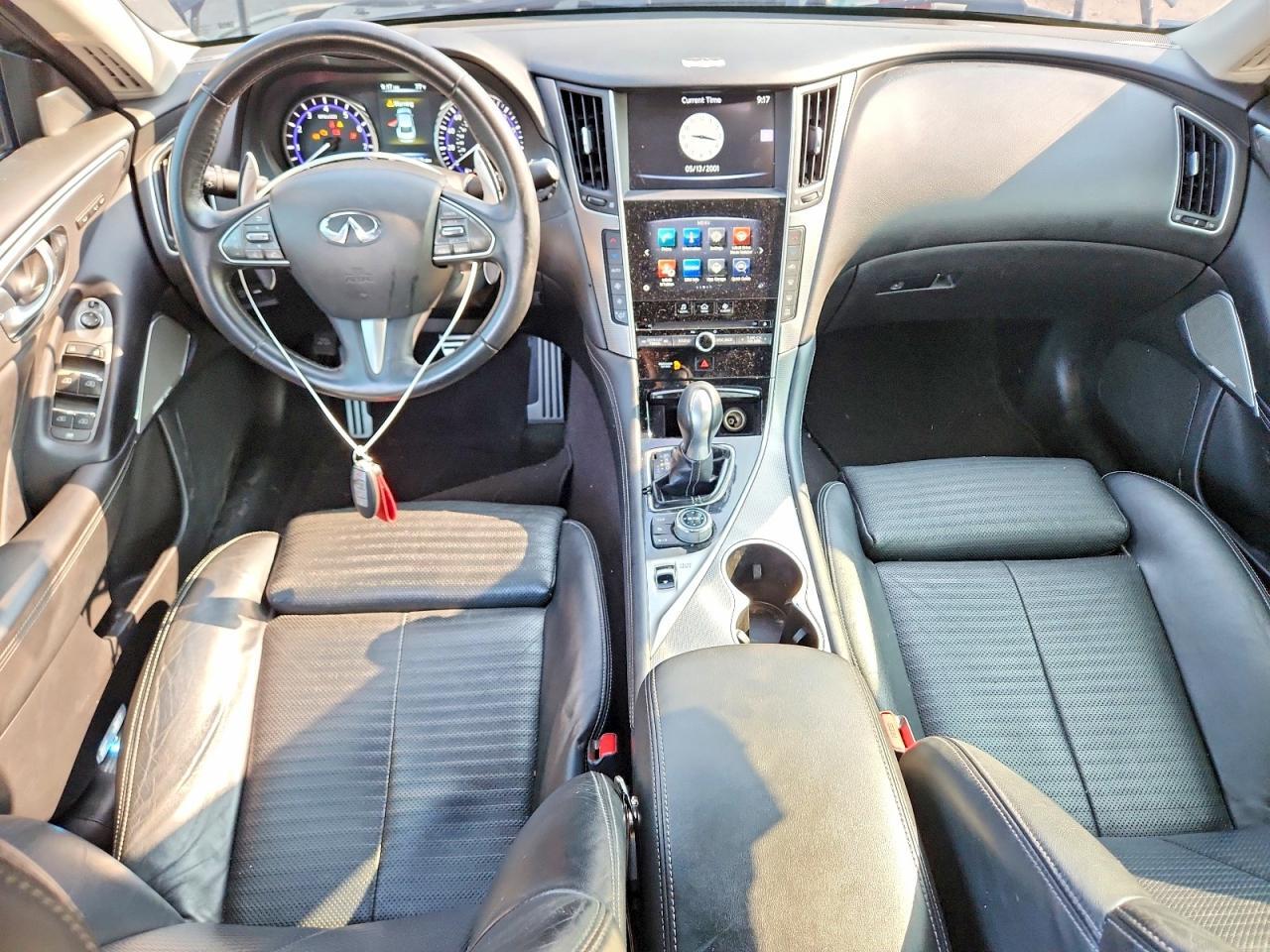 2017 INFINITI Q50 2.0T SPORT — Фото 8 из 12