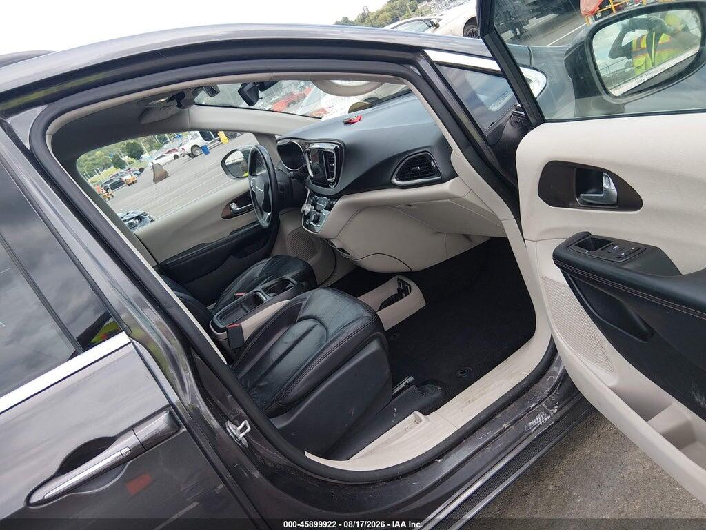 2C4RC1BG2HR831225 2017 CHRYSLER PACIFICA photo no. 5