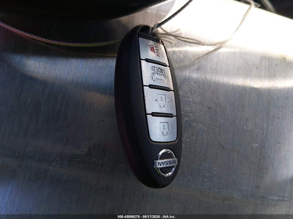 5N1AT2MT8HC875960 2017 NISSAN ROGUE photo no. 11