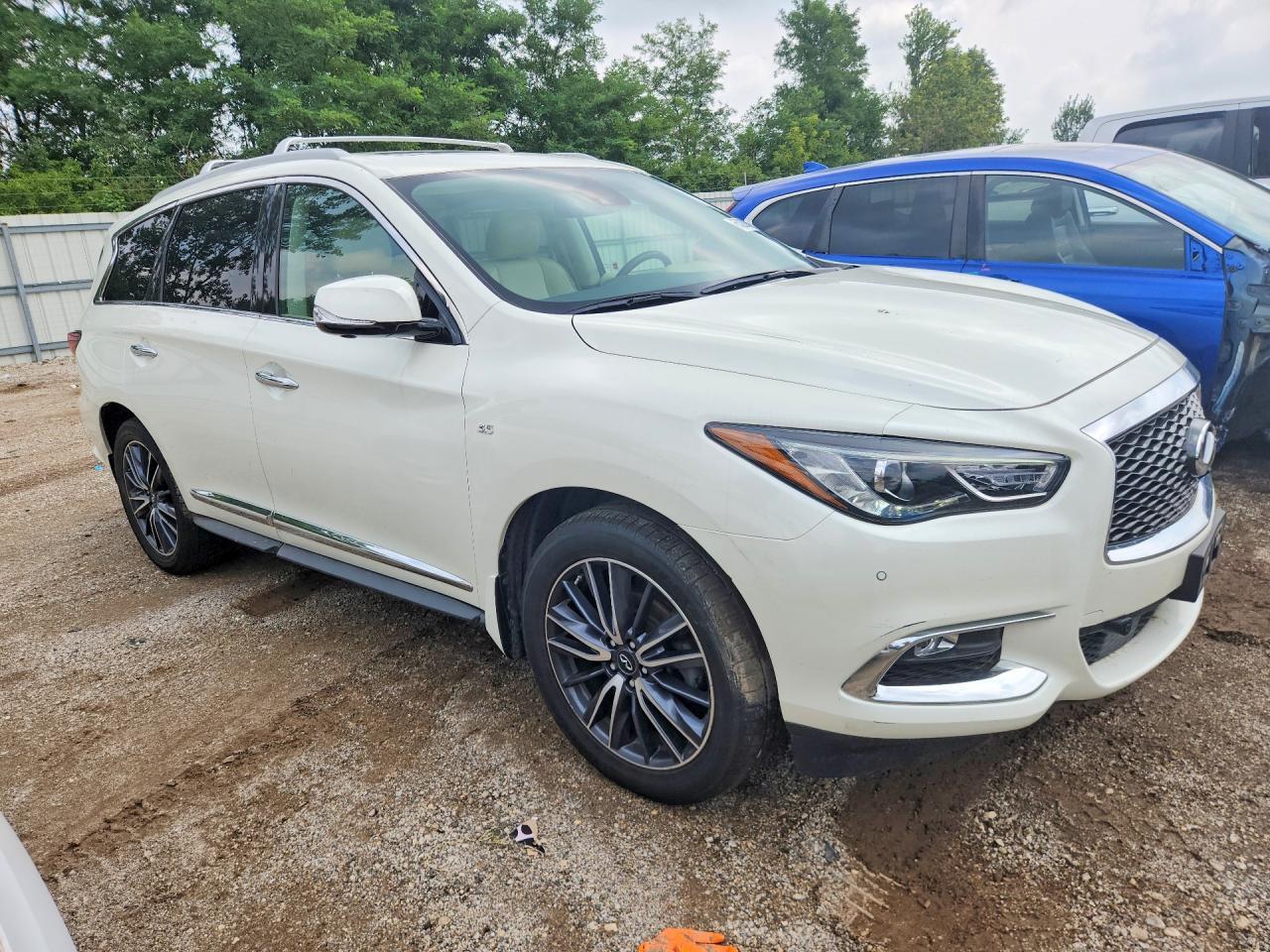 2017 INFINITI QX60 BASE — Фото 4 из 12