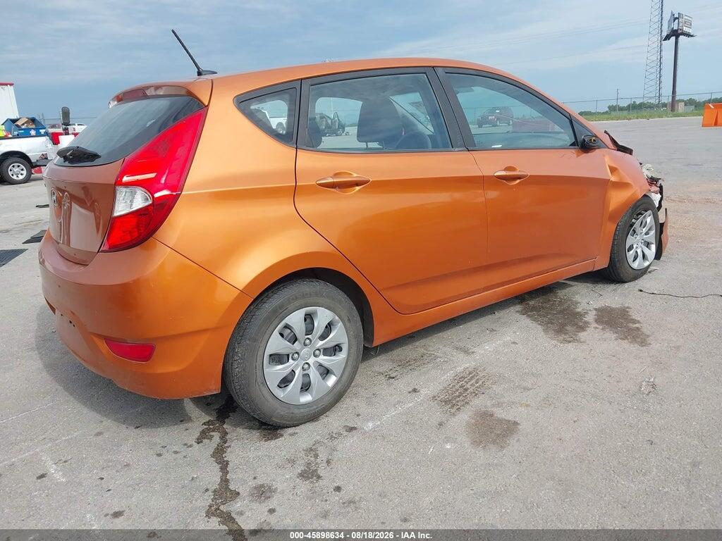 KMHCT5AE1HU323906 2017 HYUNDAI ACCENT photo no. 4