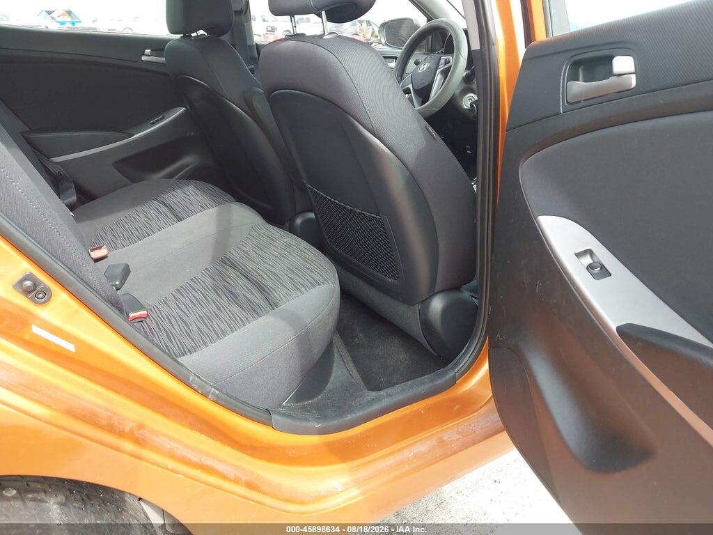 KMHCT5AE1HU323906 2017 HYUNDAI ACCENT photo no. 8