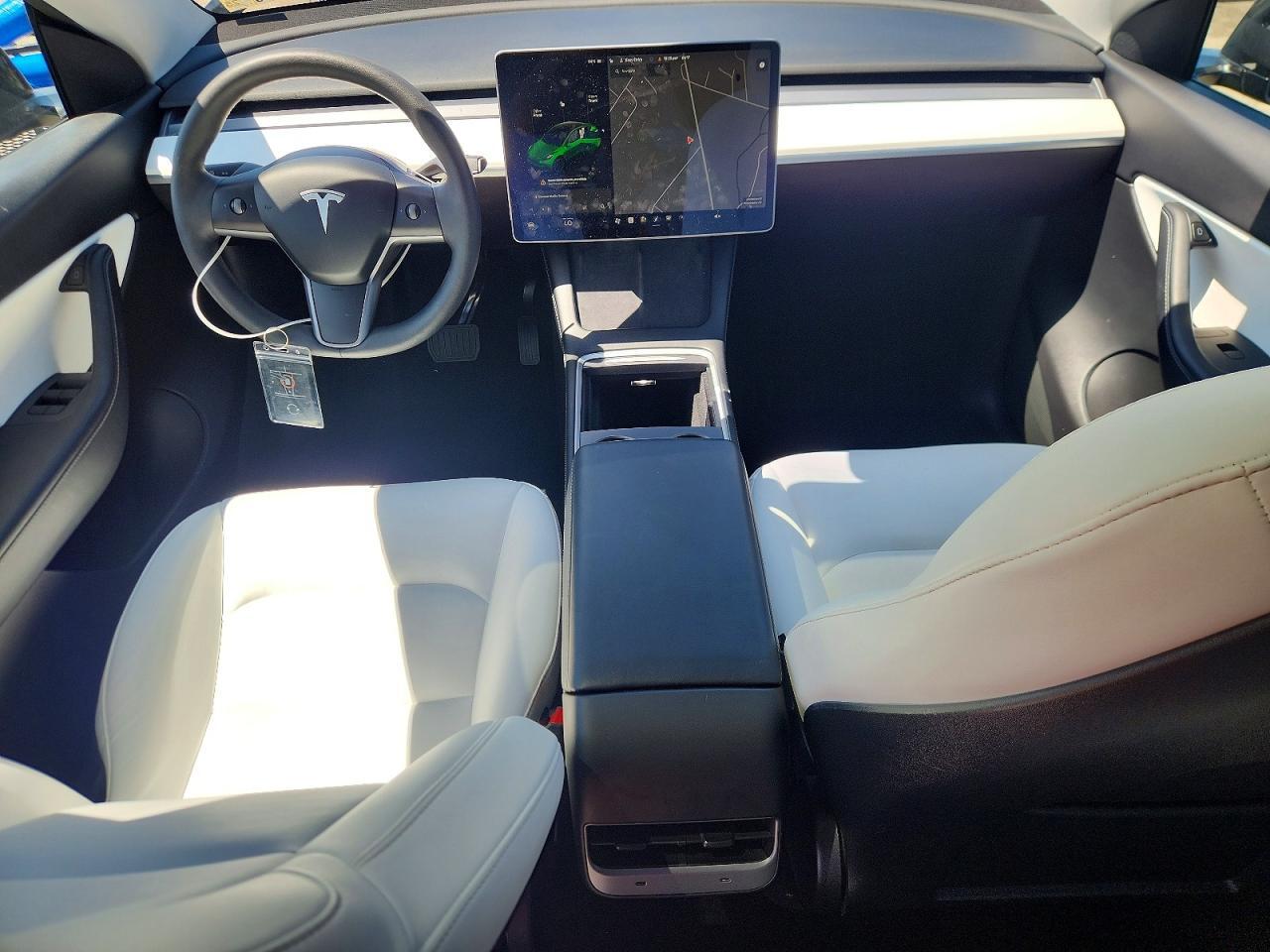 2021 TESLA MODEL Y — Фото 8 из 12
