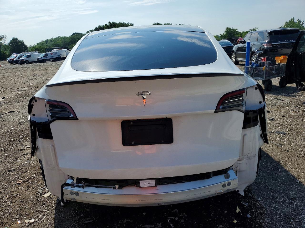 2021 TESLA MODEL Y — Фото 6 из 14