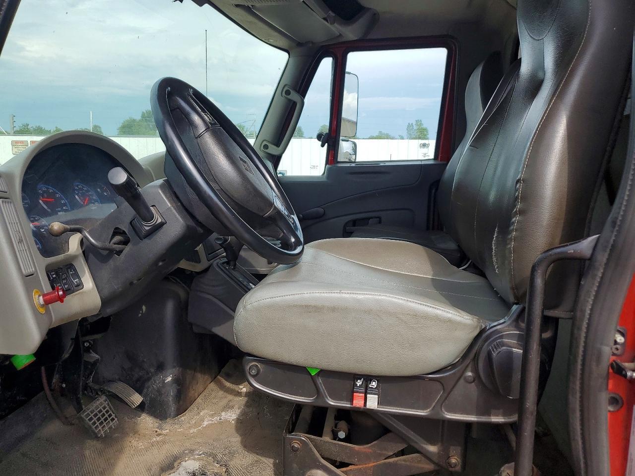 2017 INTERNATIONAL 4300 BOX TRUCK — Фото 7 из 13
